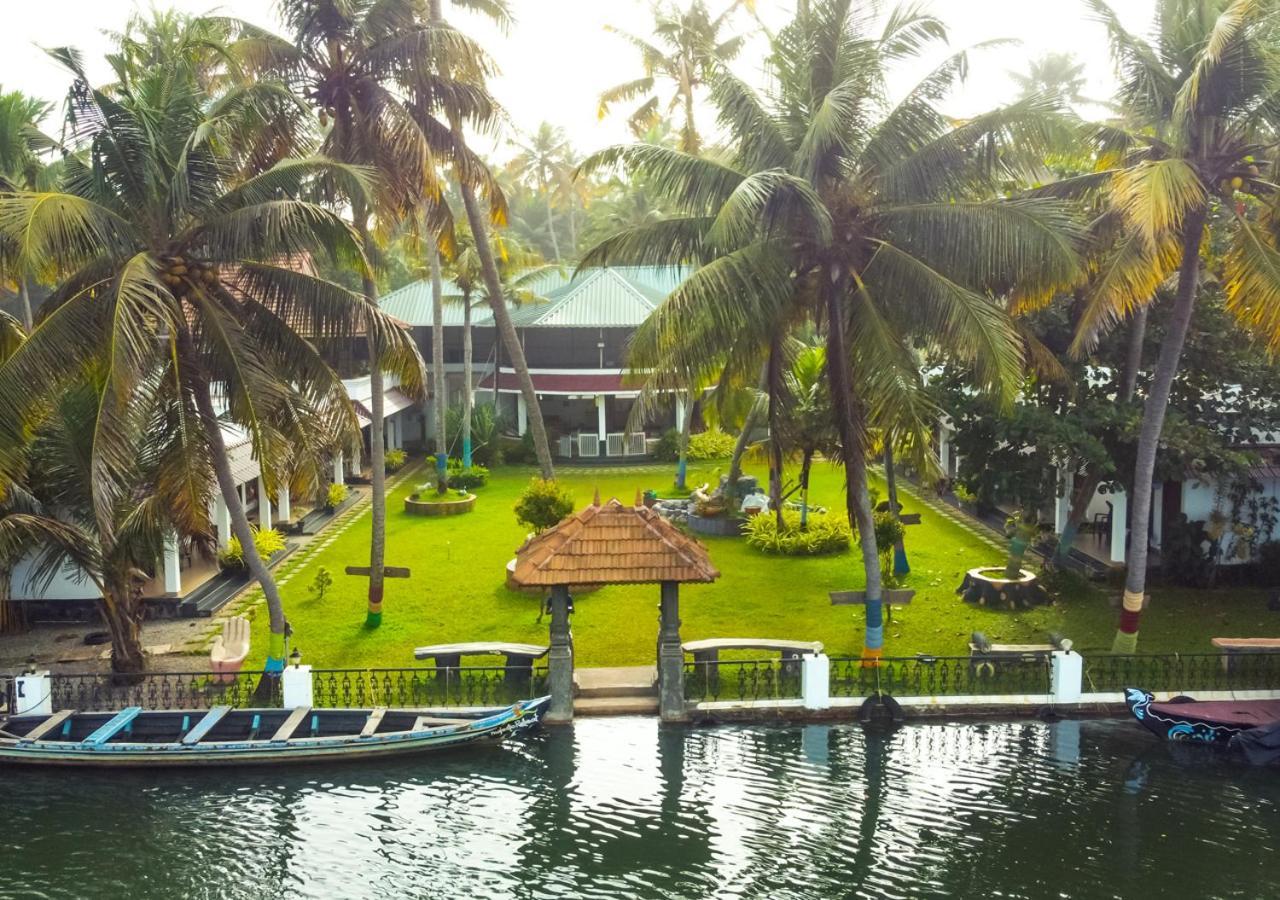 Voye Homes Majestic Retreat Resort Varkala Paravūr Eksteriør billede