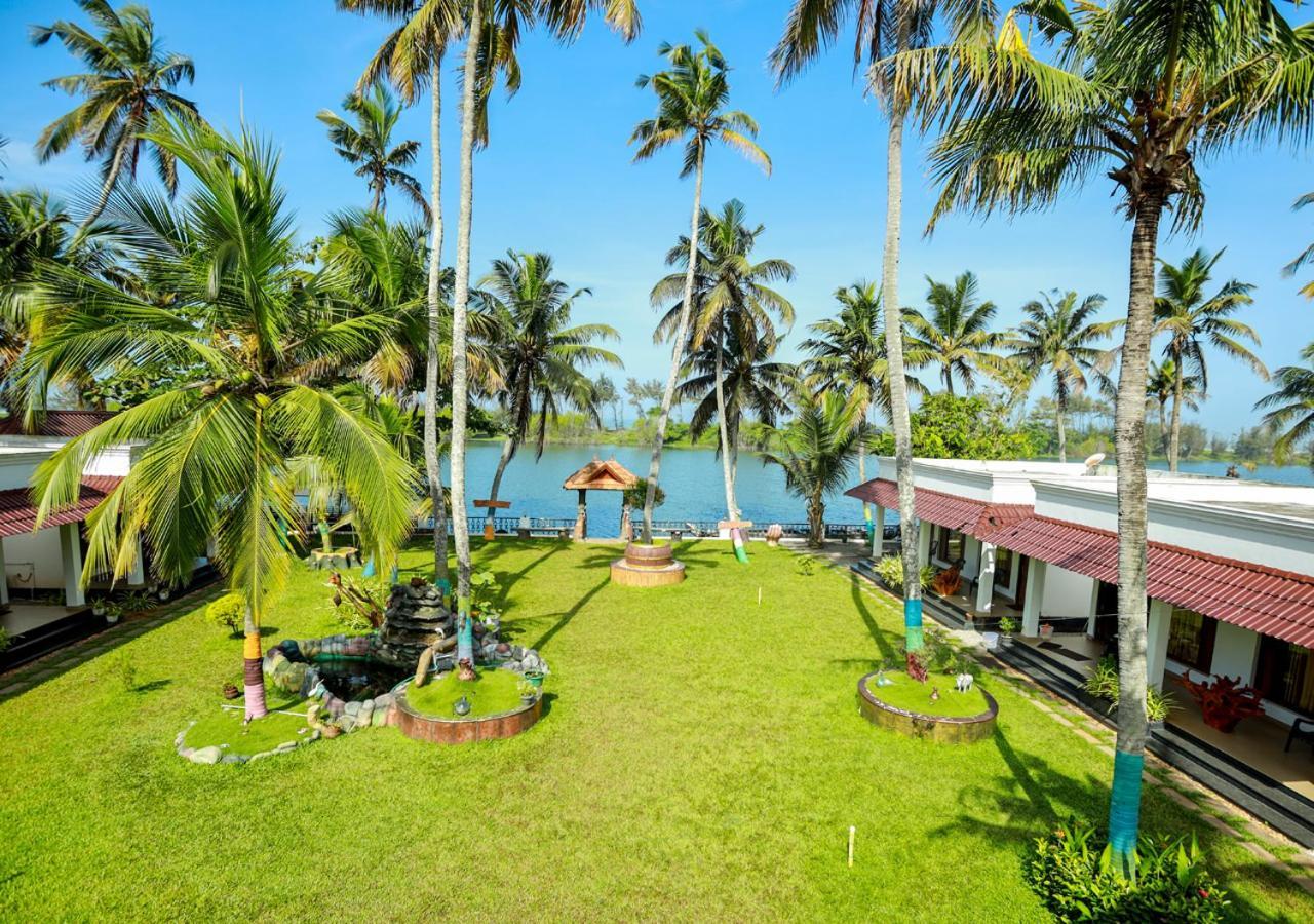 Voye Homes Majestic Retreat Resort Varkala Paravūr Eksteriør billede