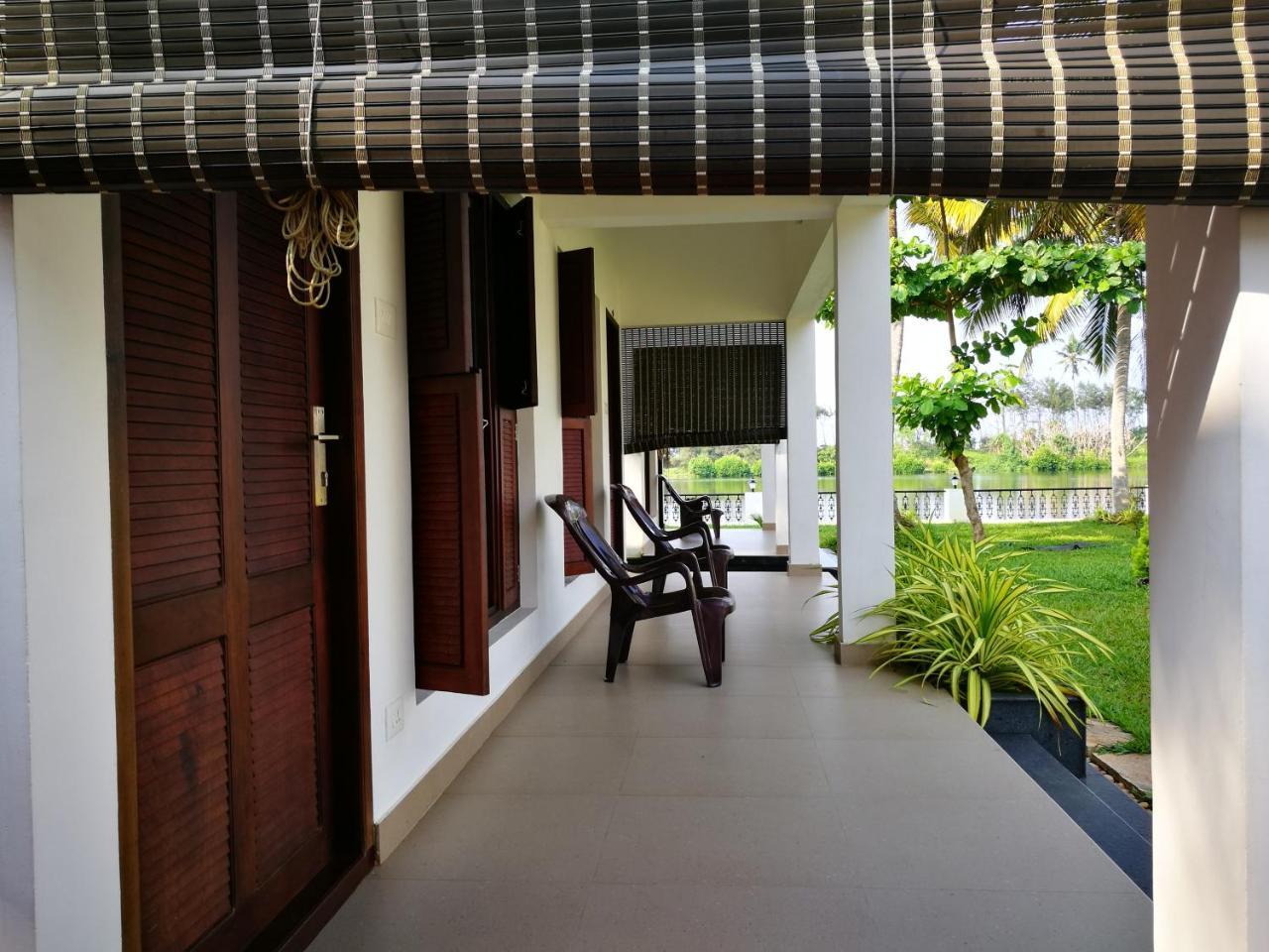 Voye Homes Majestic Retreat Resort Varkala Paravūr Eksteriør billede