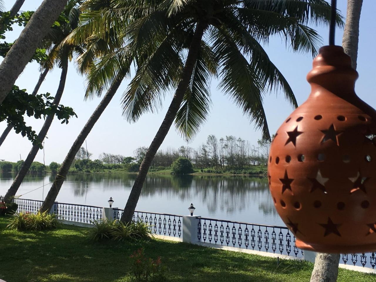 Voye Homes Majestic Retreat Resort Varkala Paravūr Eksteriør billede