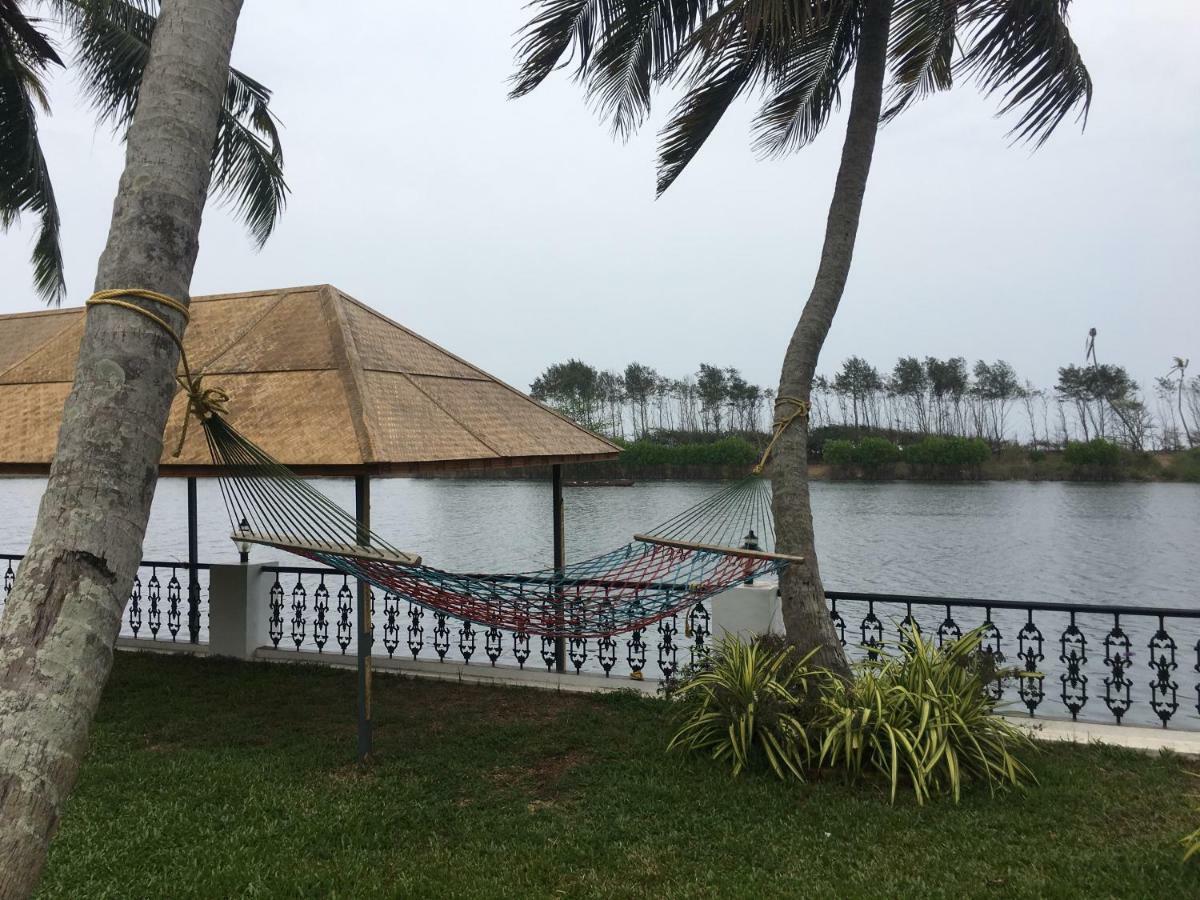 Voye Homes Majestic Retreat Resort Varkala Paravūr Eksteriør billede